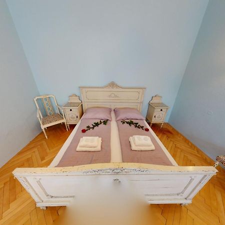 Apartments Kromeriz Ngoại thất bức ảnh