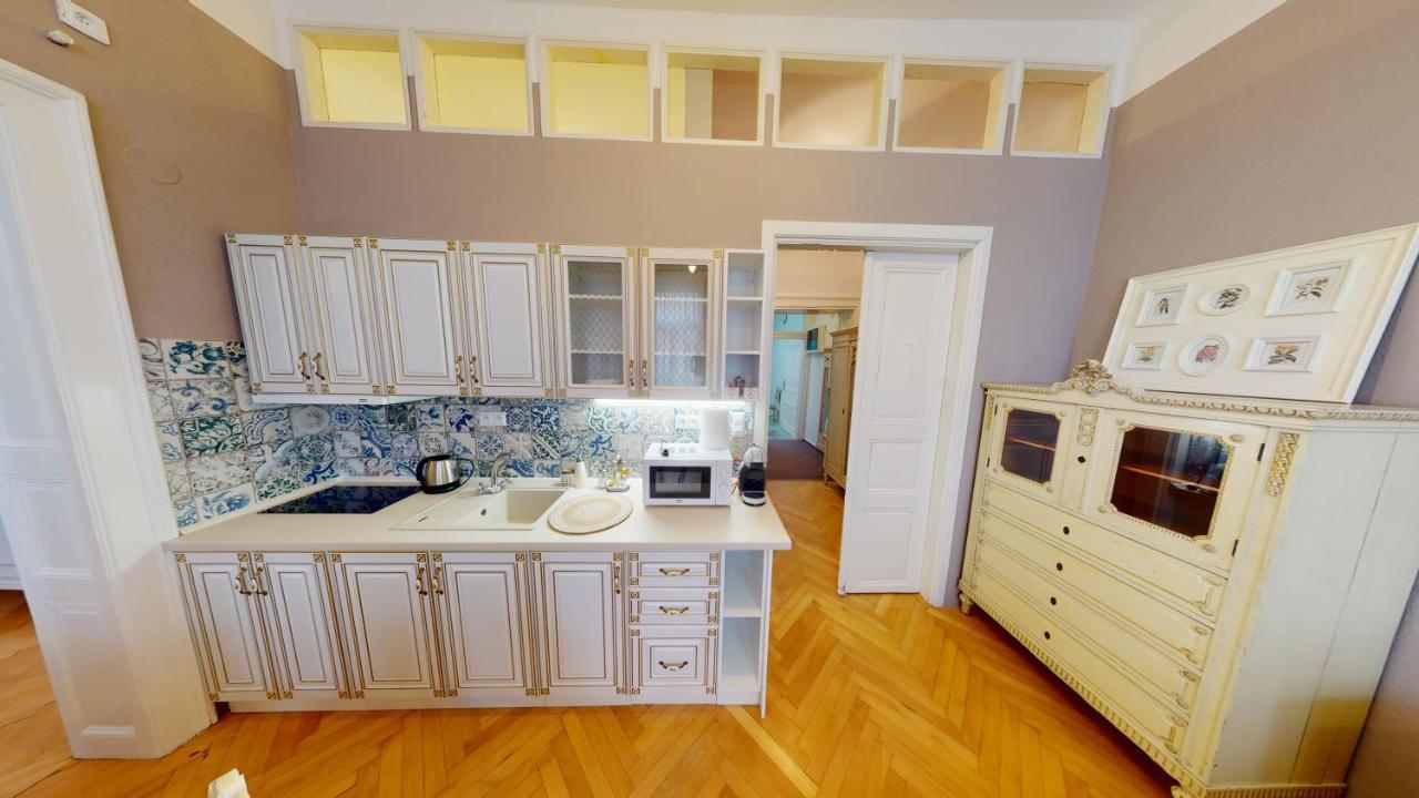Apartments Kromeriz Ngoại thất bức ảnh