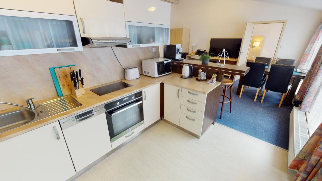 Apartments Kromeriz Ngoại thất bức ảnh