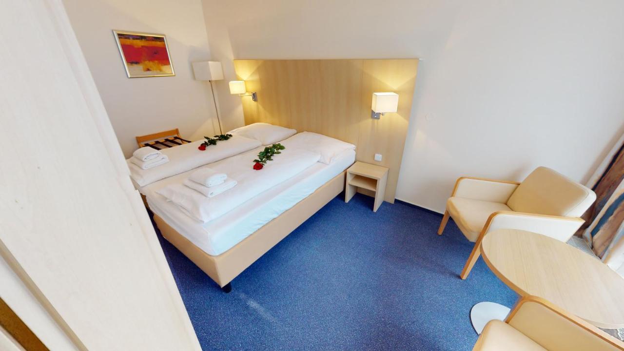 Apartments Kromeriz Ngoại thất bức ảnh