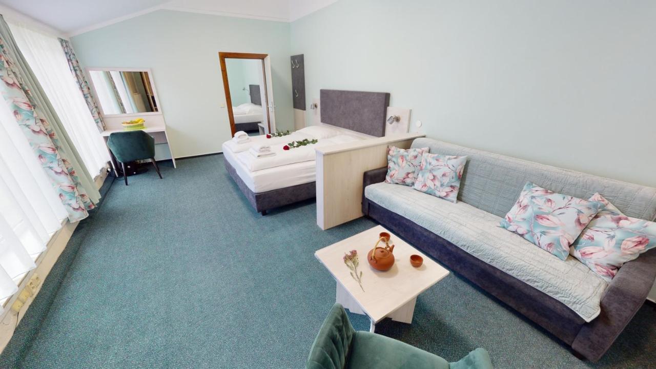 Apartments Kromeriz Ngoại thất bức ảnh