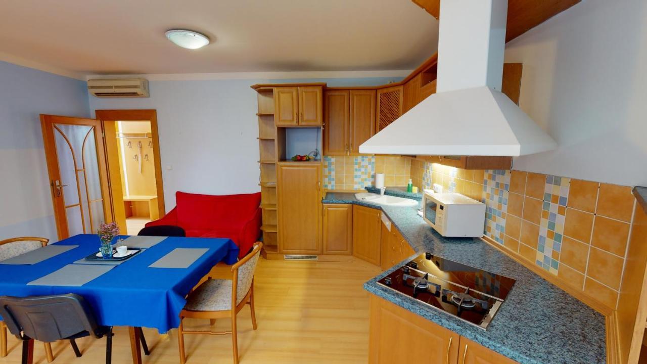 Apartments Kromeriz Ngoại thất bức ảnh