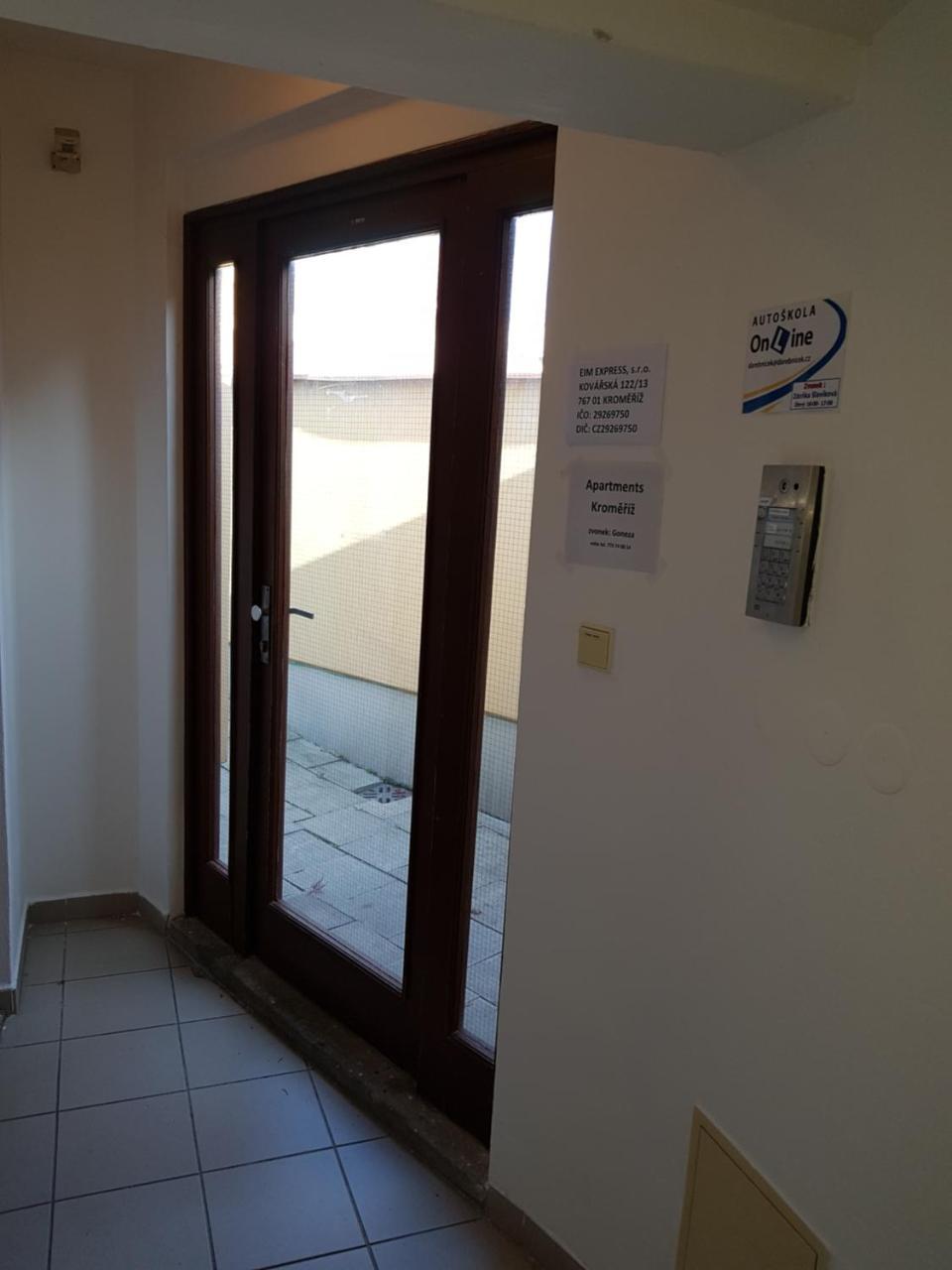 Apartments Kromeriz Ngoại thất bức ảnh